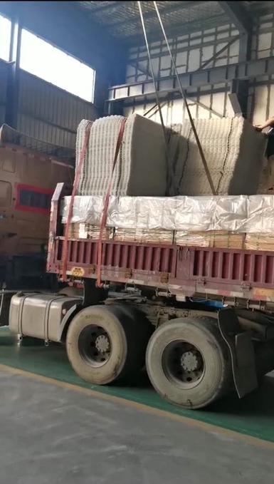 斜管發(fā)貨現(xiàn)場 斜管發(fā)貨現(xiàn)場